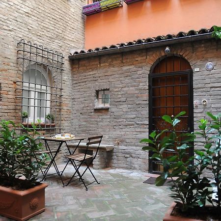 Oberdan Apartment Болоня Екстериор снимка